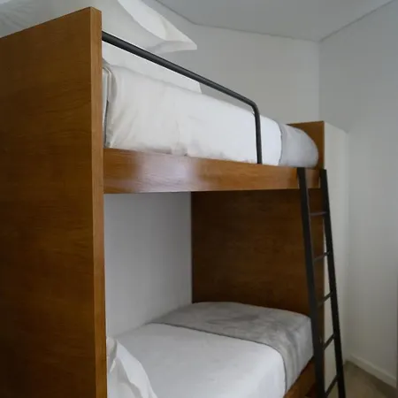 Alma Invicta Almada Apartment